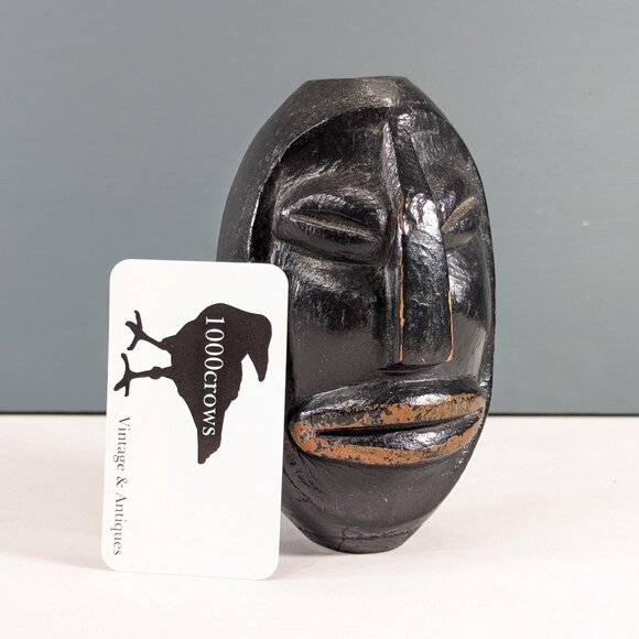 Hand carved wooden face bead signed Wally 68, vintage Folk Art - Picture 8 of 9